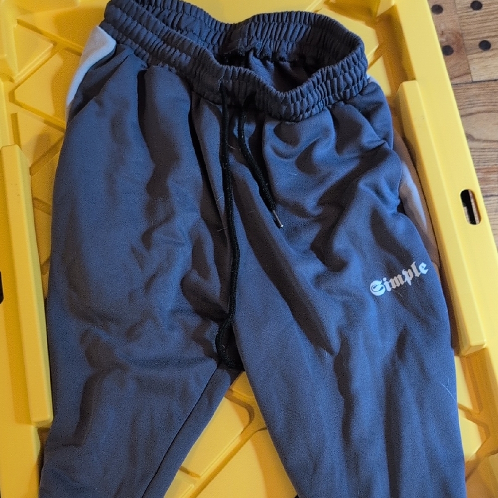 Simple Gray Sweatpants Relaxed Fit